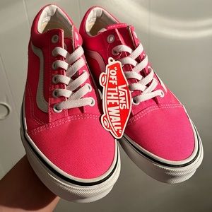 Hot pink BNWT size 7 vans